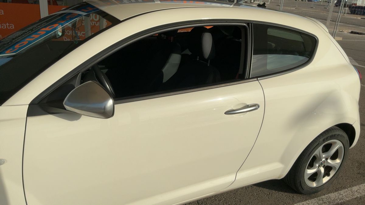 Exterior izquierda