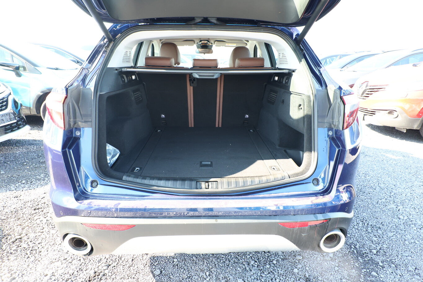 Alfa Romeo Stelvio 2.0 Turbo 280 Q4 Leder EHK 19Z PDC LaneA 105681779 10
