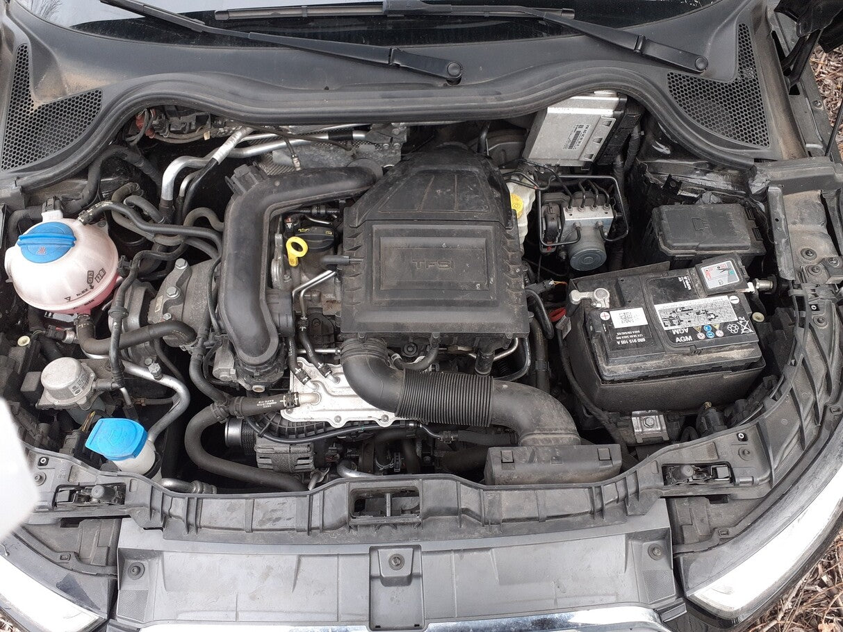 Audi A1 1.0 TFSI design AHK Klima Navi Pano PDC GRA 114771758 9