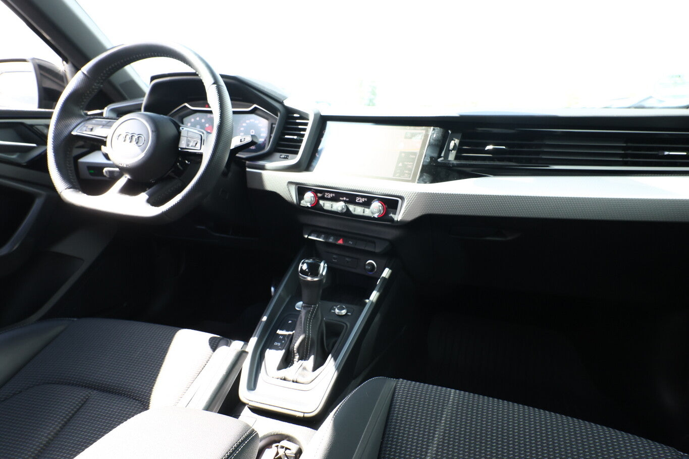 Audi A1 Sportback 40 TFSI edition one ABT Nav ACC  135845510 8