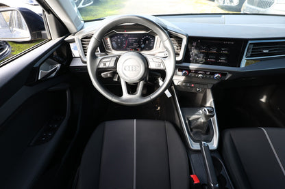 Audi A1 Sportback 30 TFSI 110 advanced PDC Temp LM16Z 140306664 6