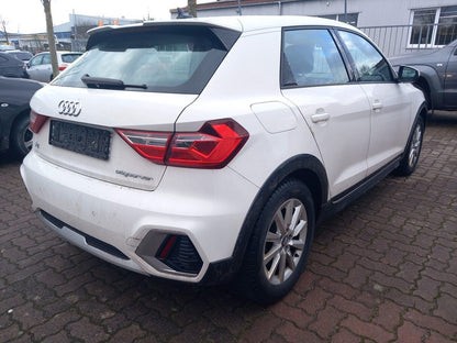 Audi A1 citycarver 35 TFSI PDC SHZ Temp VirtCo LM17Z  149783868 2