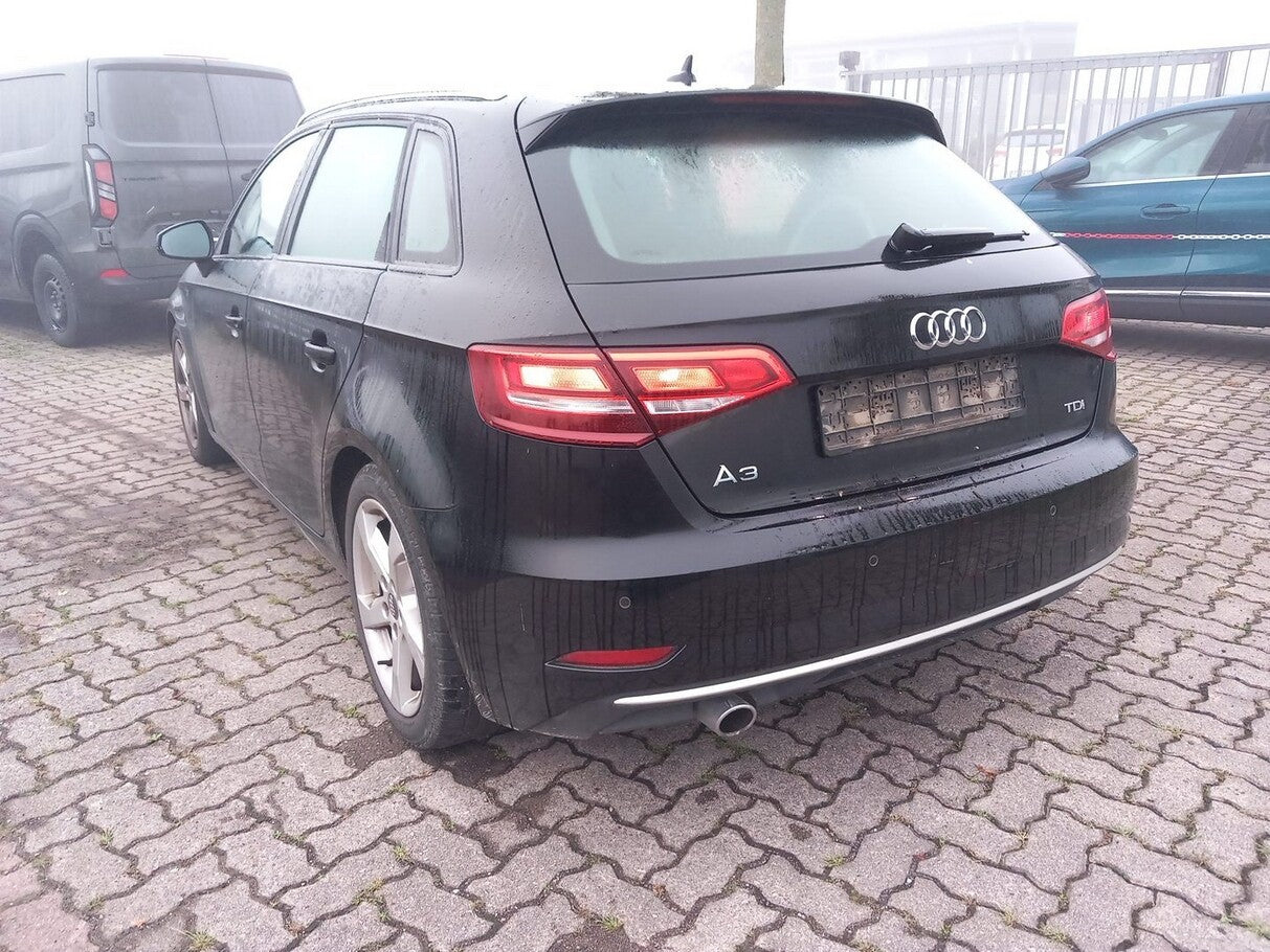 Audi A3 1.6 TDI Sportback sport Navi AHK SHZ LM PDC 139035670 3