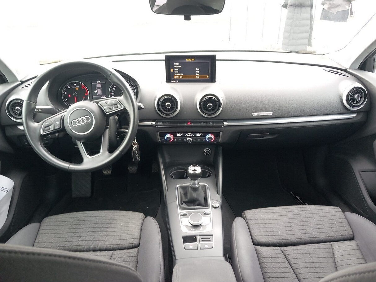 Audi A3 Sportback 2.0 TDI 150 sport Nav AHK PDC SHZ 165967758 4