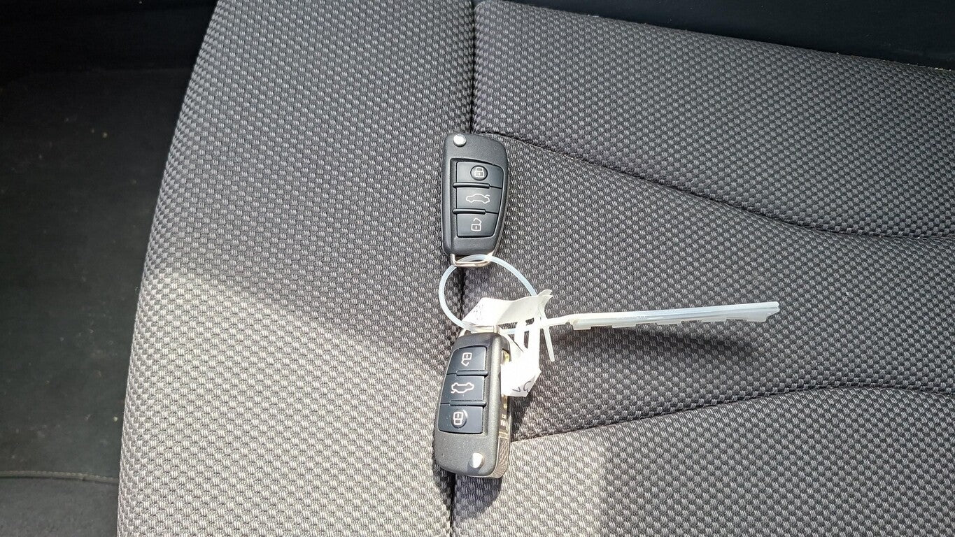Audi A3 2.0 TDI Sportback S line Navi LED PDC Keyless 167457488 13