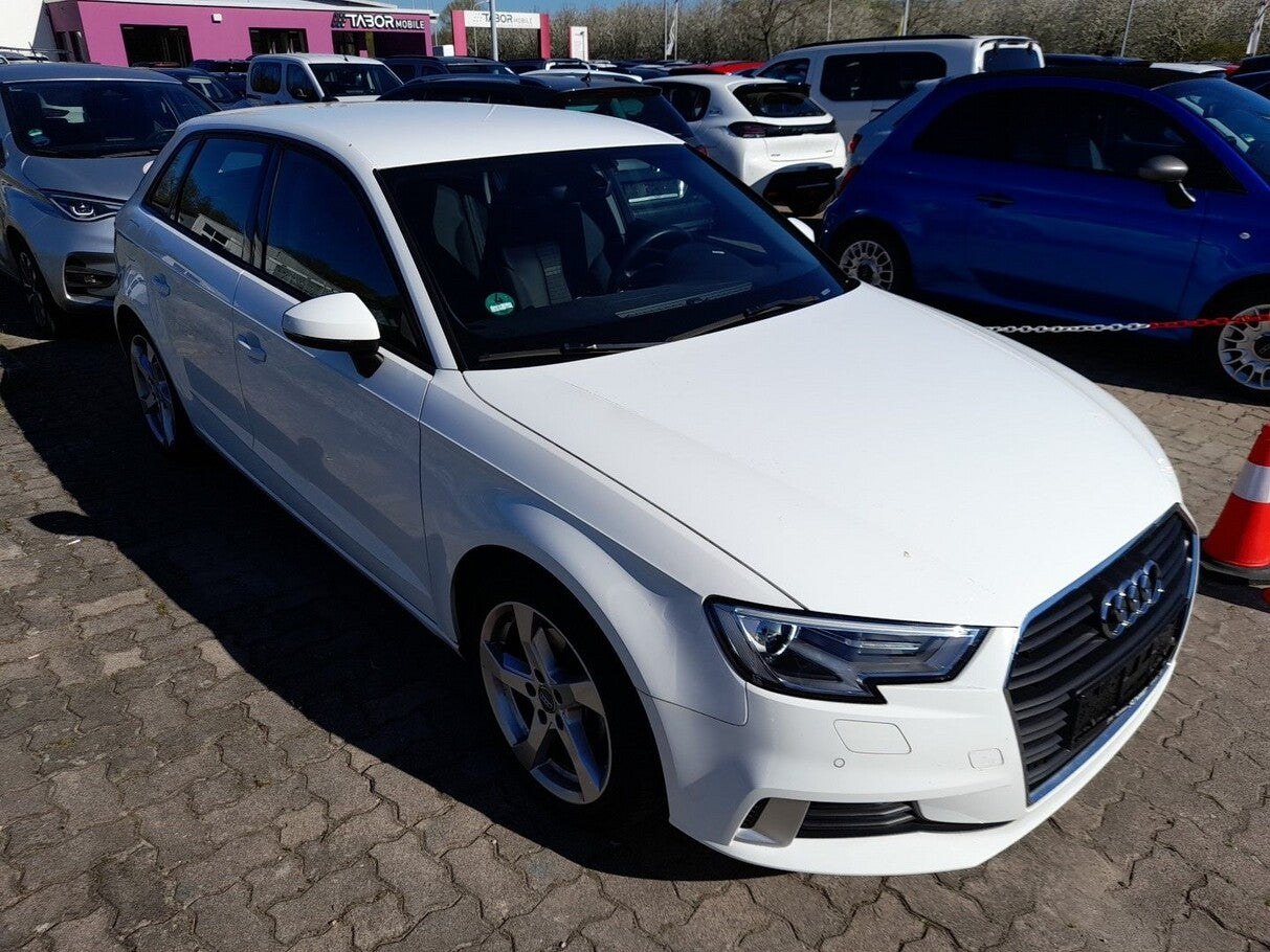 Audi A3 Sportback 35 TFSI 150 Sport Nav PDC KeyL Temp 120187400 1