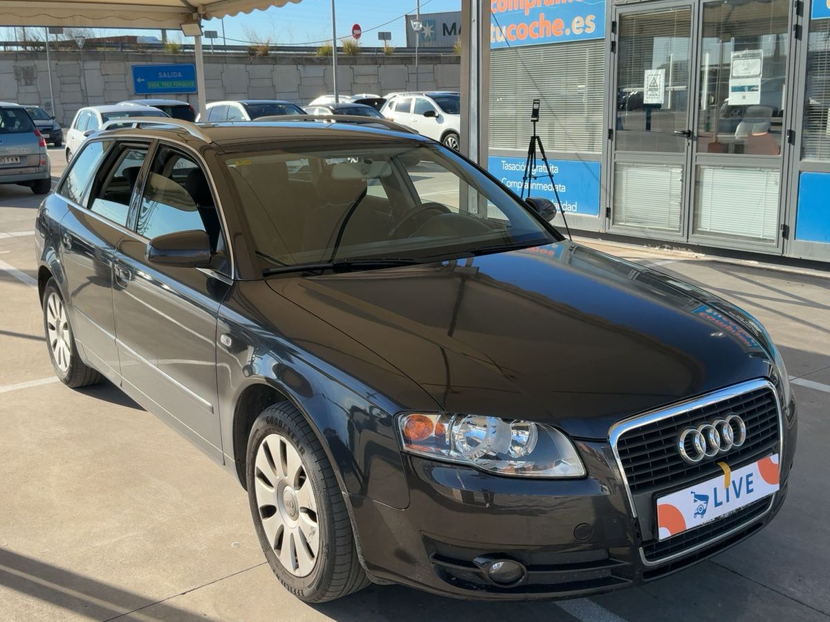 Lateral delantero derecho