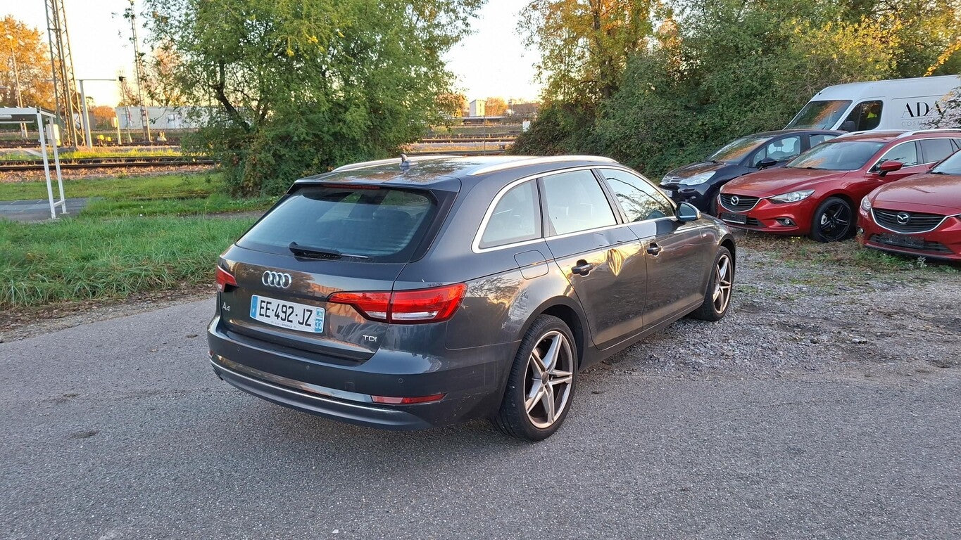 Audi A4 2.0 TDI Avant sport S-tronic S-line NAV LM 144675221 2