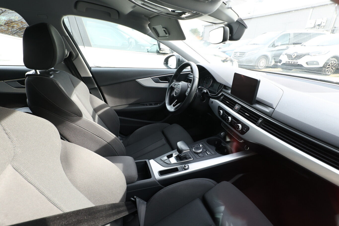 Audi A4 Avant 40 TFSI 190 S tronic sport ACC Nav SHZ 141188924 5