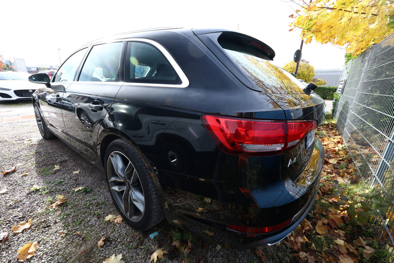 Audi A4 Avant 40 TFSI 190 S tronic sport ACC Nav SHZ 141188924 3