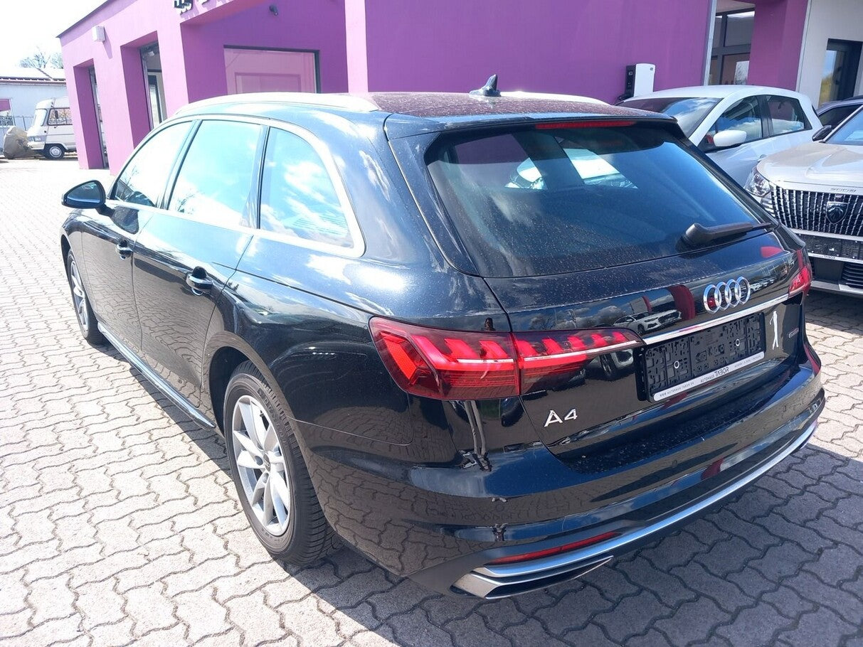 Audi A4 Avant 40 TDI quattro adv. Nav Standh. Matrix 119625669 3