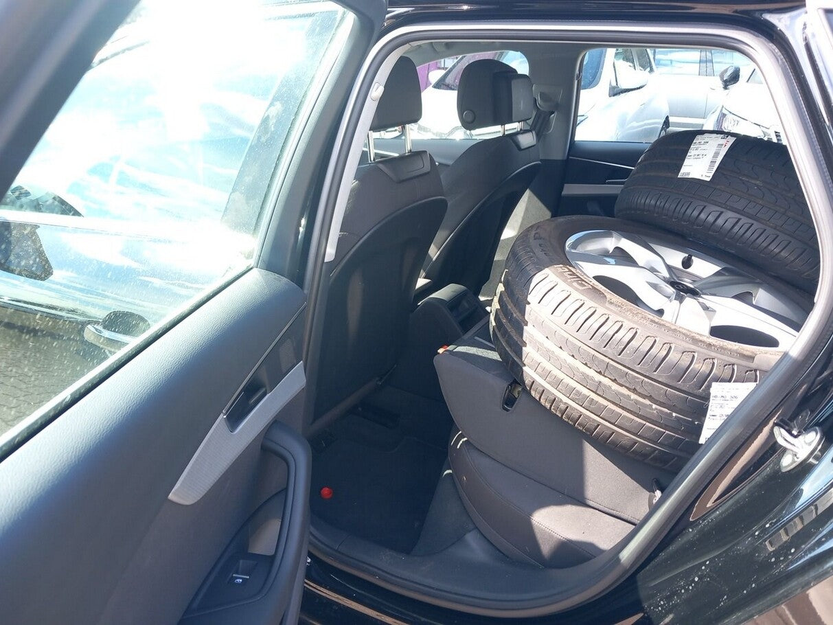 Audi A4 Avant 40 TDI quattro adv. Nav Standh. Matrix 119625669 5
