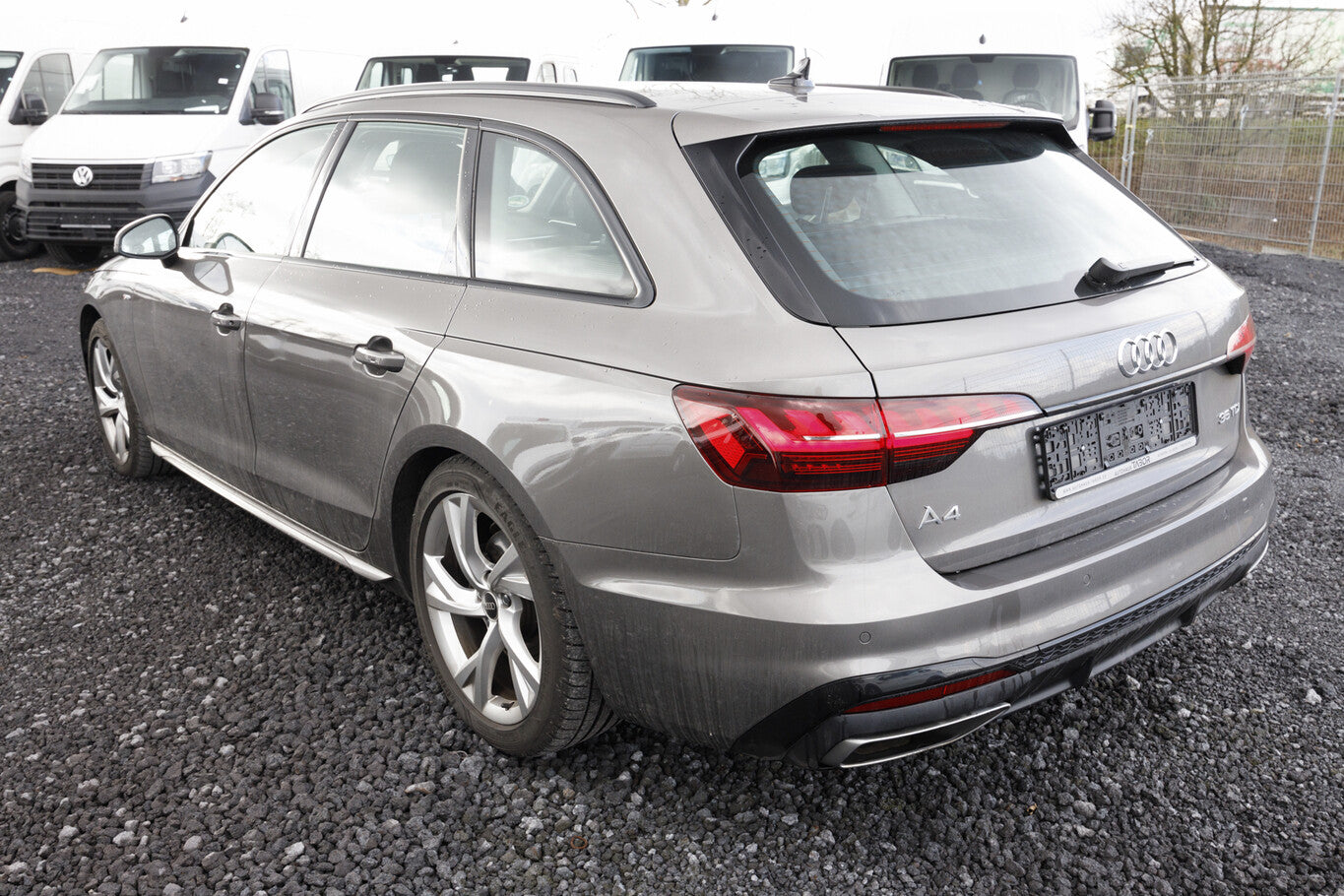 Audi A4 Avant 35 TDI 163 S tronic S line Nav+ LED Kam 74233617 3
