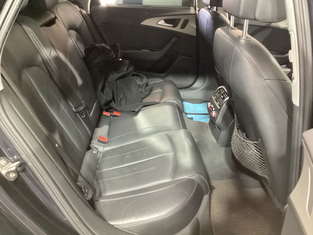 Interior trasero