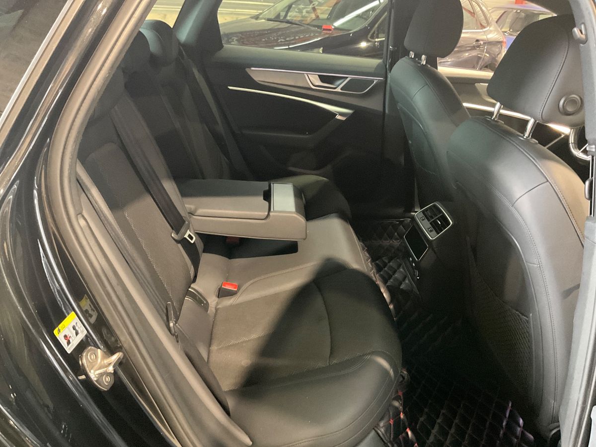 Interior trasero