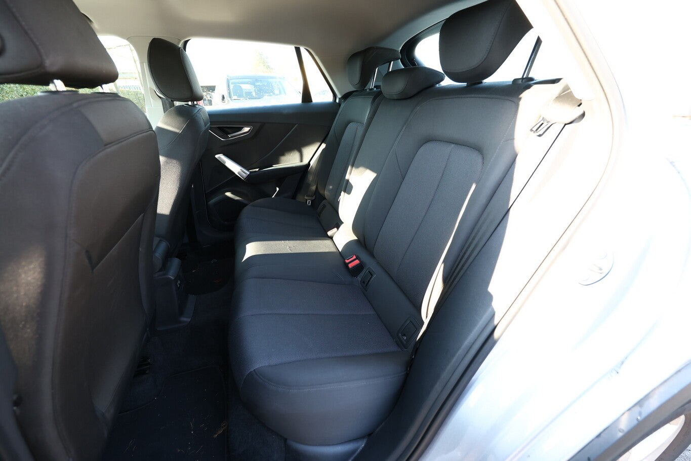 Audi Q2 35 TFSI S tronic Nav Pano PDC SHZ Temp LM16Z 105859712 6