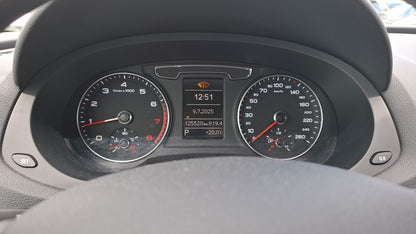 Audi Q3 1.4 TFSI  S-tronic AHK LM Xen Nav SHZ PDC 128634915 4