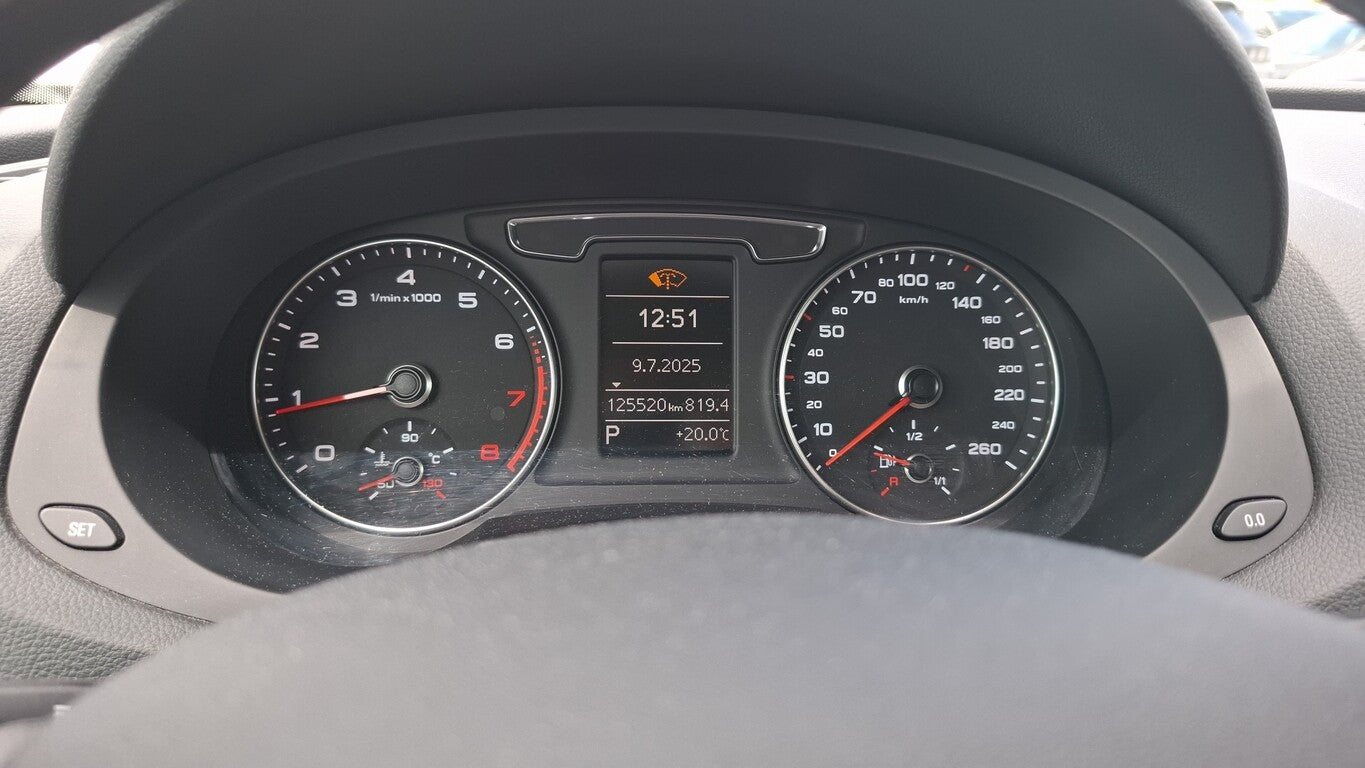 Audi Q3 1.4 TFSI  S-tronic AHK LM Xen Nav SHZ PDC 128634915 4
