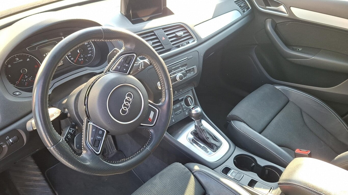 Audi Q3 2.0 TDI S tronic sport S line Pano Navi PDC 167336020 6