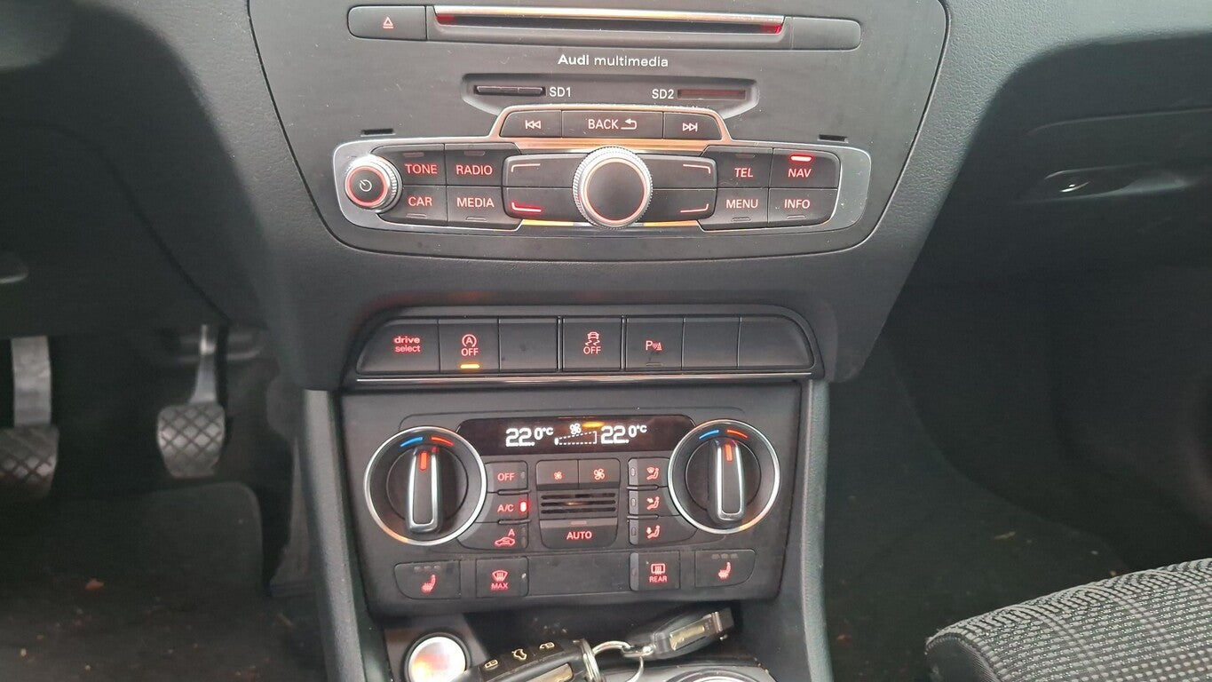 Audi Q3 2.0 TDI sport S-line AHK LM Navi LED PDC GRA 147244159 6
