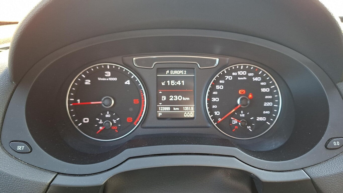 Audi Q3 2.0 TDI S tronic sport S line Pano Navi PDC 167336020 7
