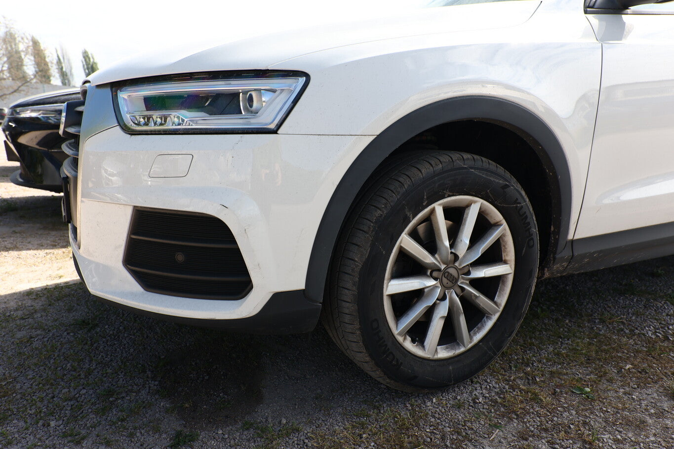 Audi Q3 1.4 TFSI 150 Nav LED PDC eHk Temp SHZ LM17Z  118653806 4