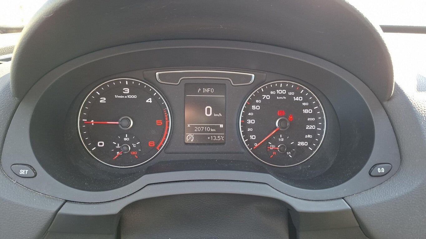 Audi Q3 2.0 TDI sport Alcantara/Leder Navi 2xPDC SHZ 167335942 7