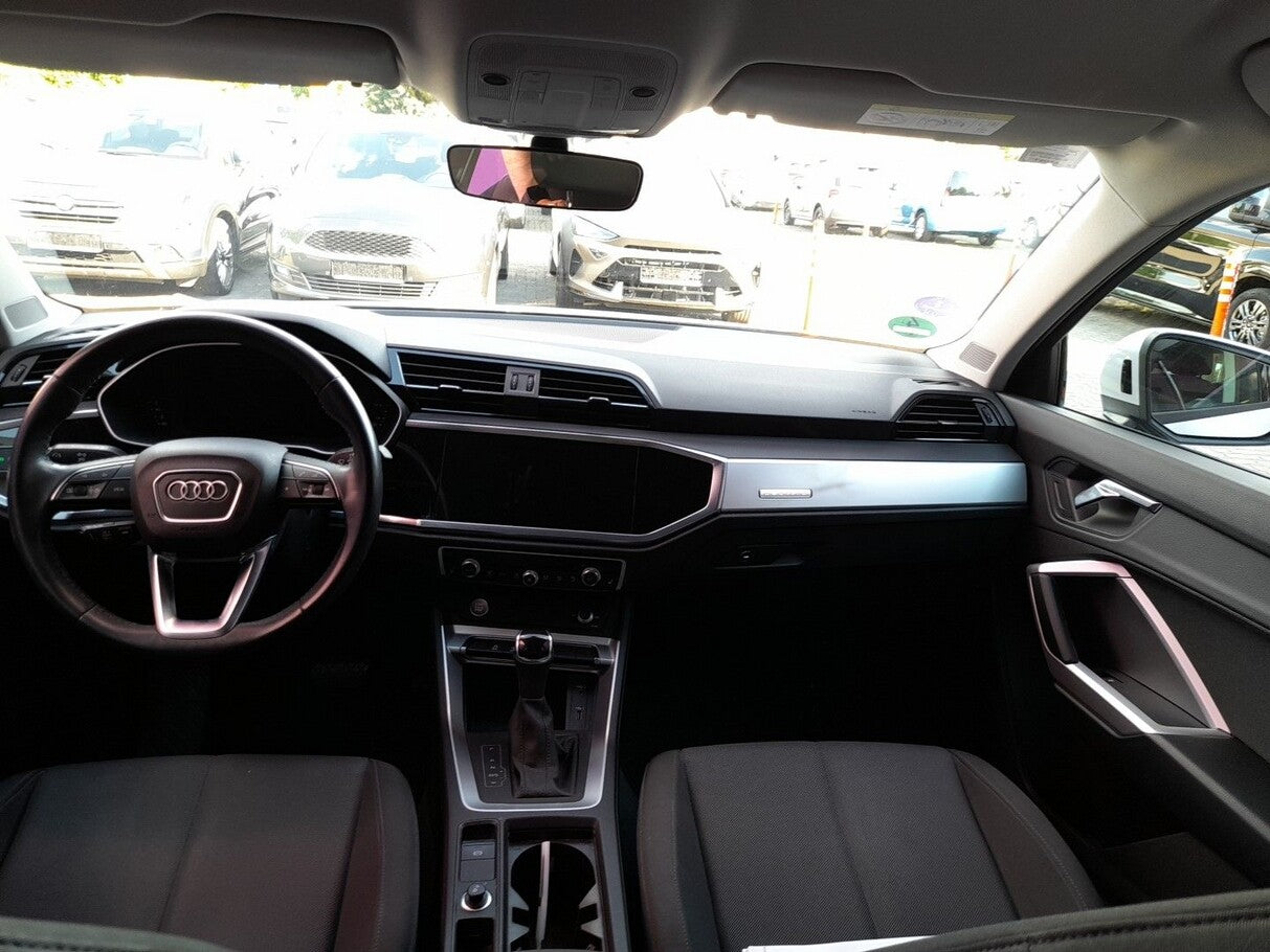 Audi Q3 40 TFSI 190 quattro S-tronic adv. LED Nav PDC 122035325 4