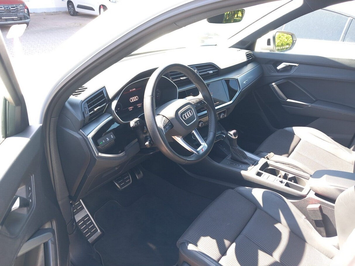 Audi Q3 Sportback 35 TFSI 150 S tronic 2xS line Nav 171704947 4