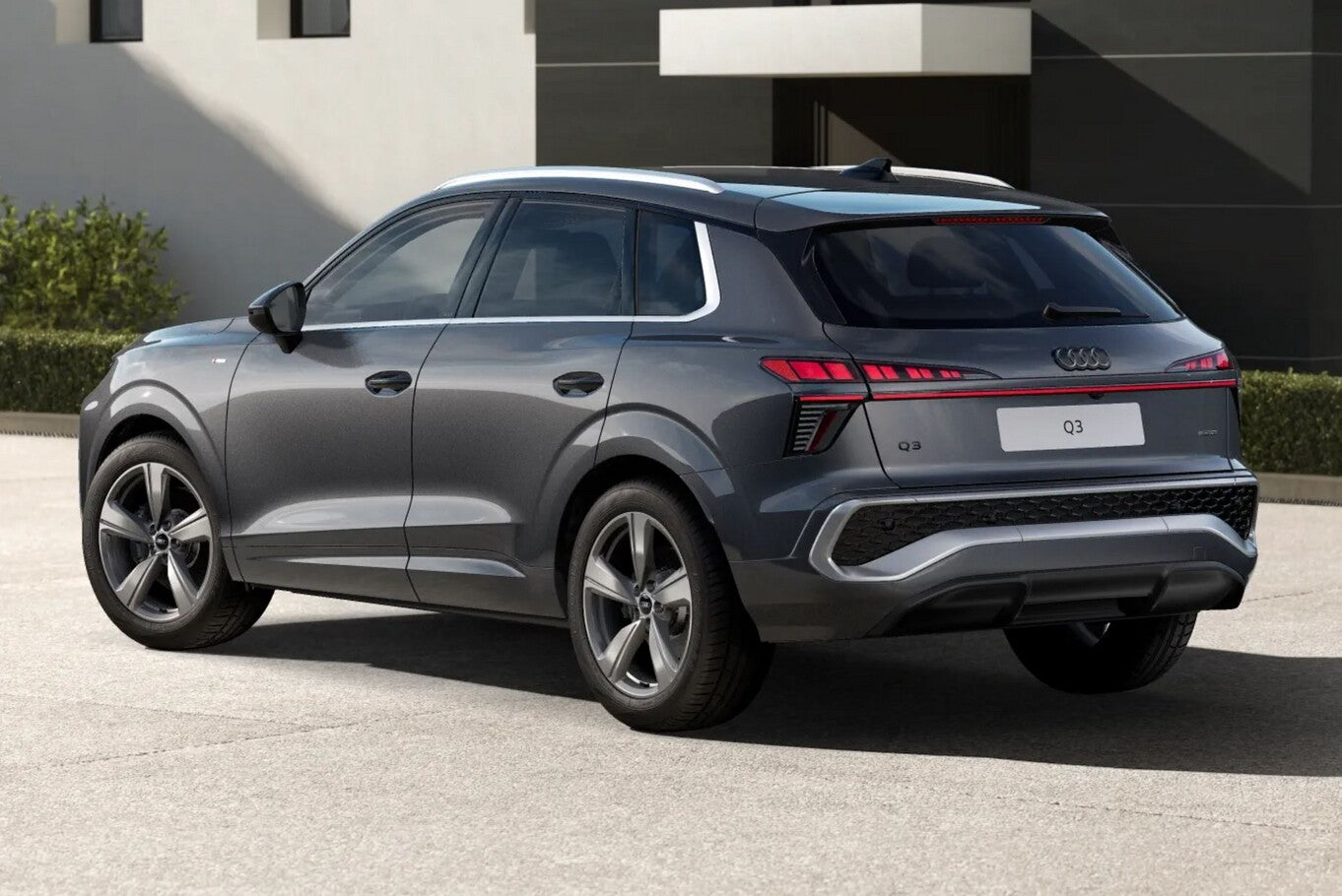 Audi Q3 TFSI 265 quattro 2xS line neuModell Tech+ LED 131016328 2