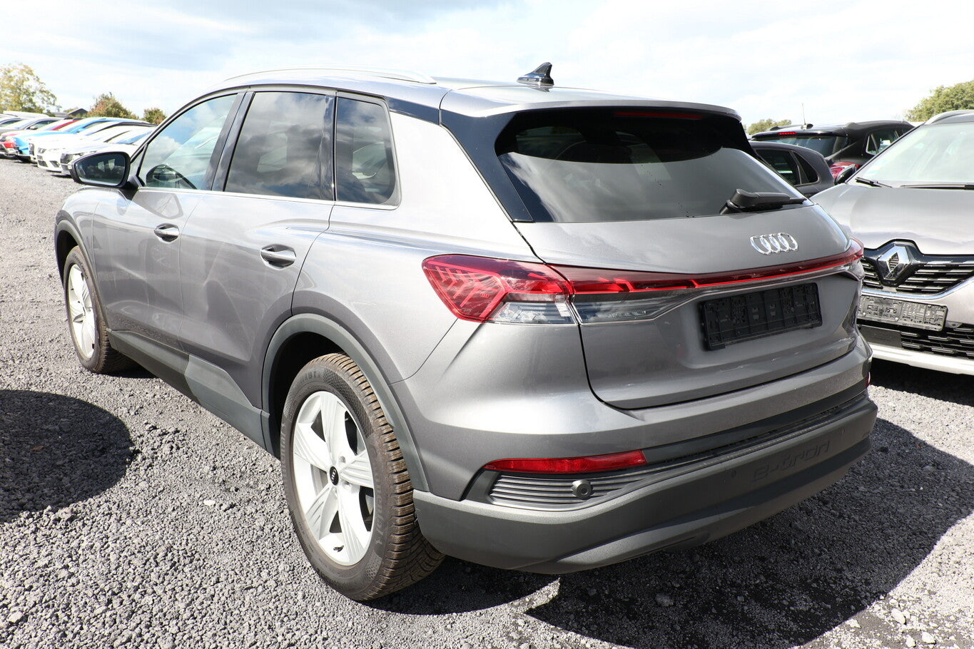 Audi Q4 35 e-tron Leder Nav ViCo ACC Kam PDC 19Z eHk 135852391 3