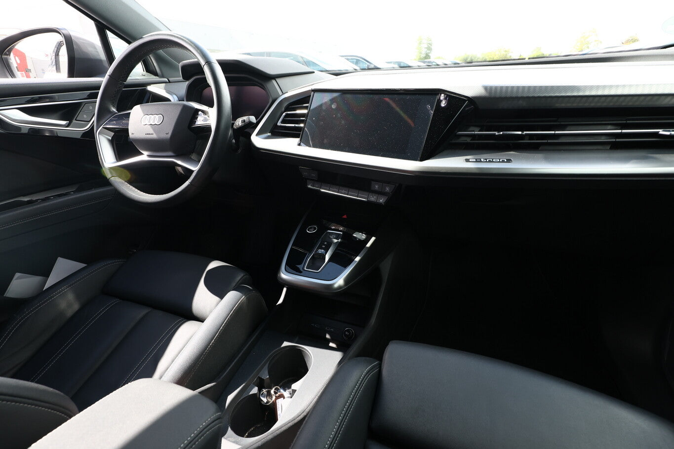 Audi Q4 35 e-tron Leder Nav ViCo ACC Kam PDC 19Z eHk 135852391 8
