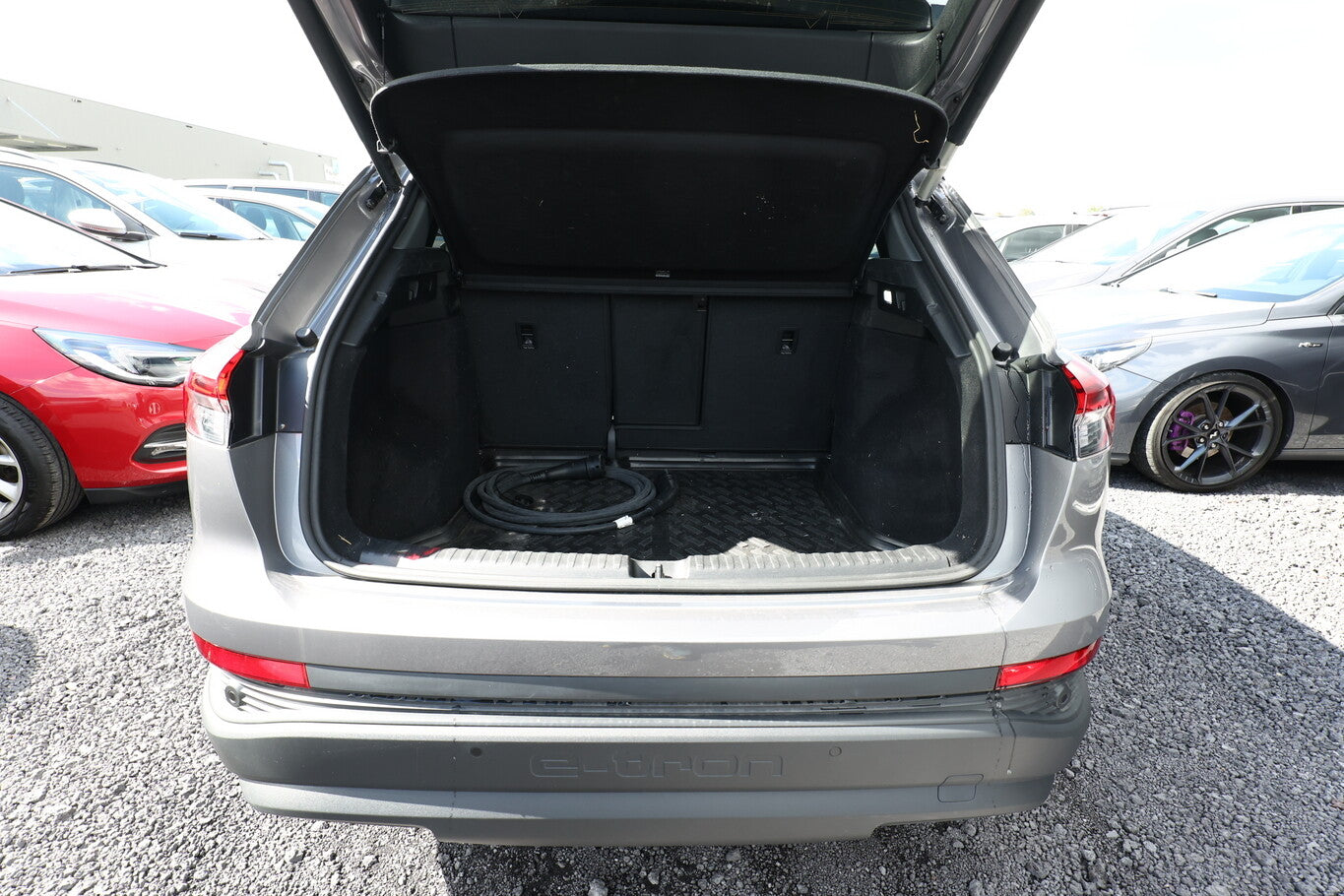 Audi Q4 35 e-tron Leder Nav ViCo ACC Kam PDC 19Z eHk 135852391 10