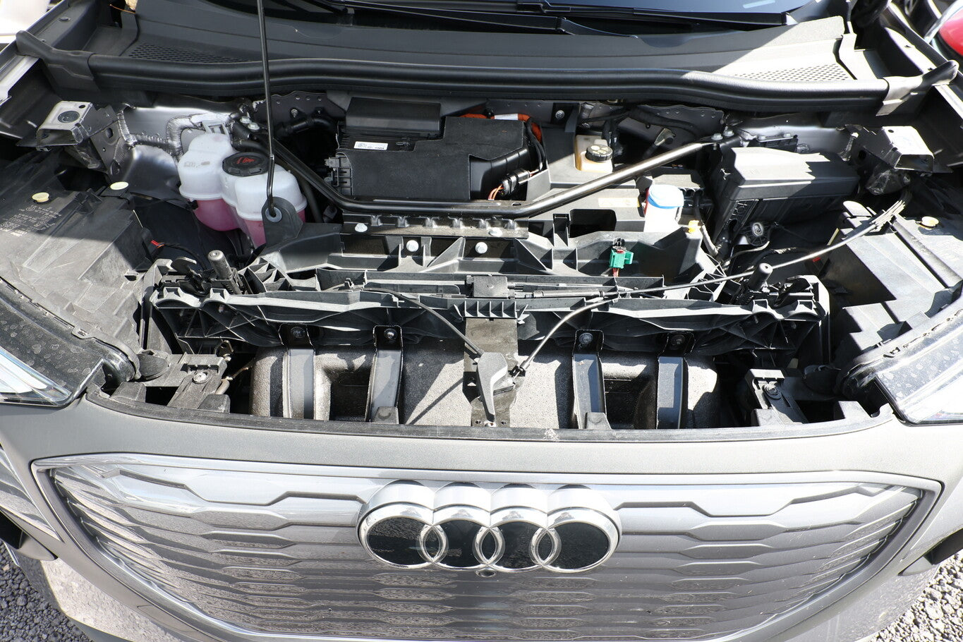 Audi Q4 35 e-tron Leder Nav ViCo ACC Kam PDC 19Z eHk 135852391 11