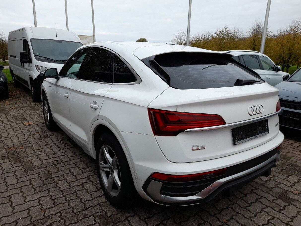 Audi Q5 Sportback 35 TDI 163 S line Nav Pano ParkP 102527741 3