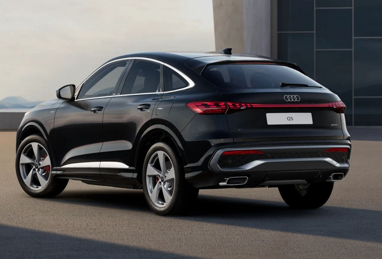 Audi Q5 Sportb e-hybrid 2xSline neuMod Tech 20Z PrivG 153722230 2