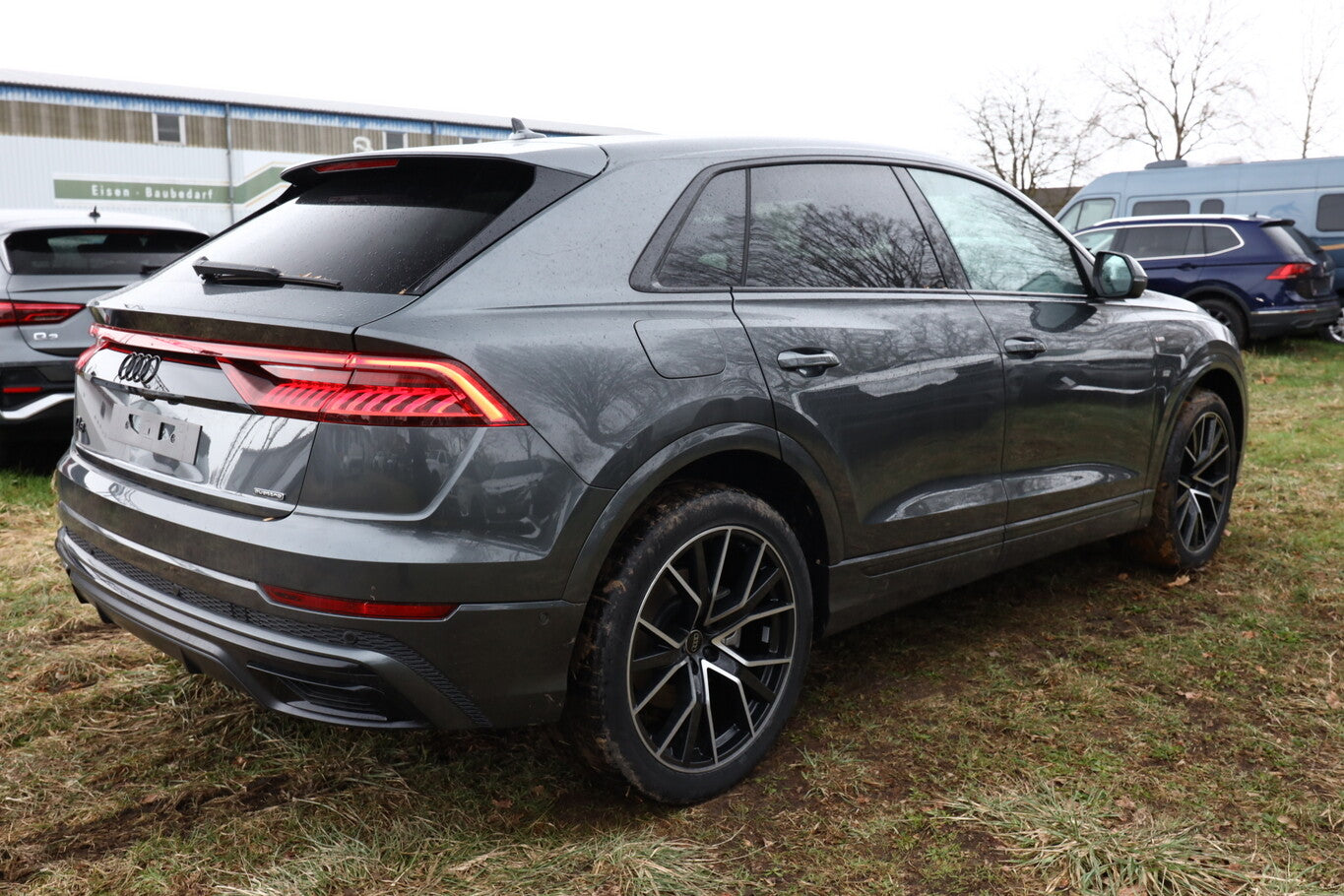 Audi Q8 55 TFSI 2xS line 22Z Matrix Tour Pano HUD B&O 100303216 2