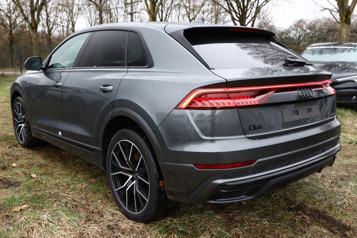 Audi Q8 55 TFSI 2xS line 22Z Matrix Tour Pano HUD B&O 100303216 3