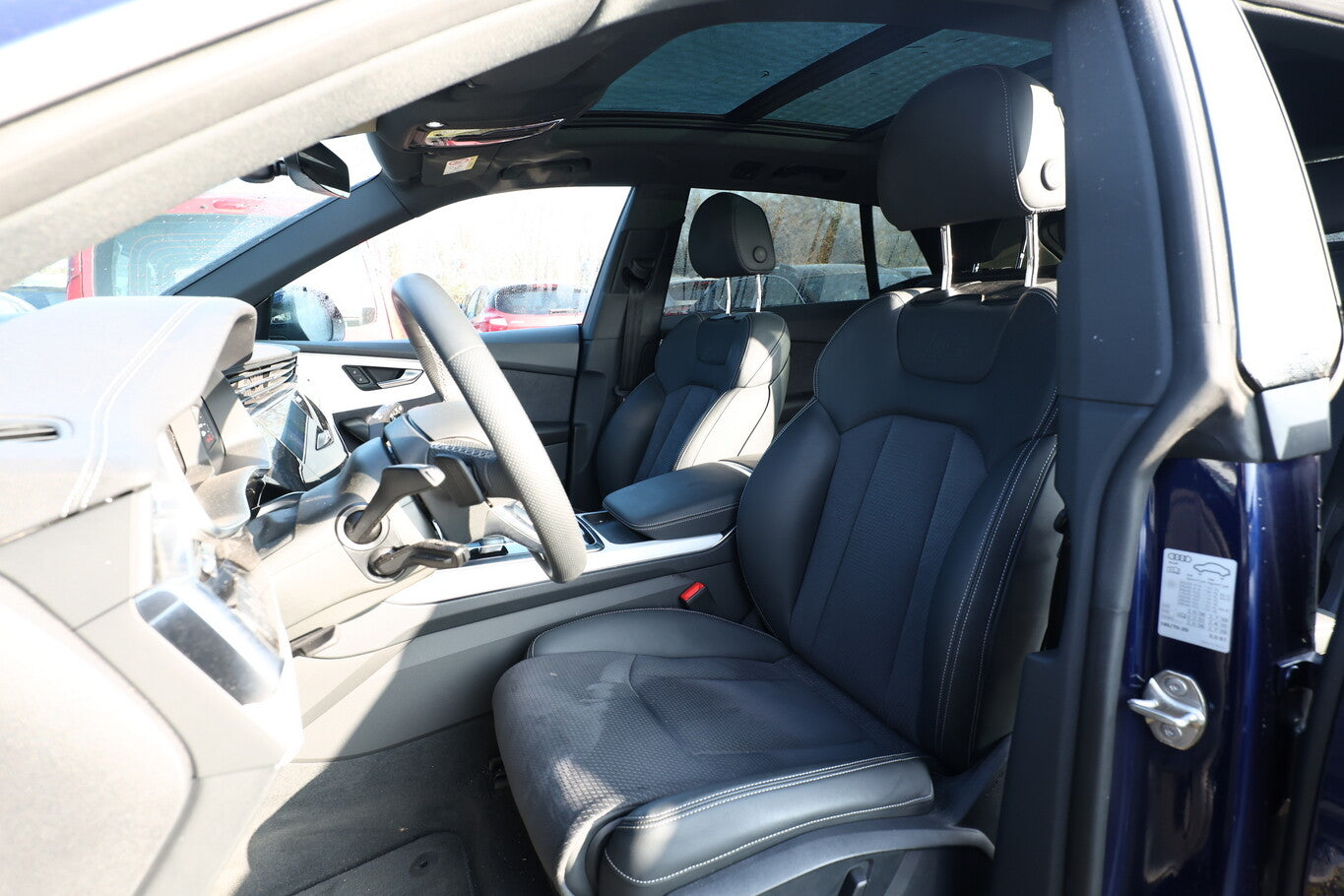 Audi Q8 55 TFSI 2xS line 21Z Tour Matrix Pano Keyl  104404484 5