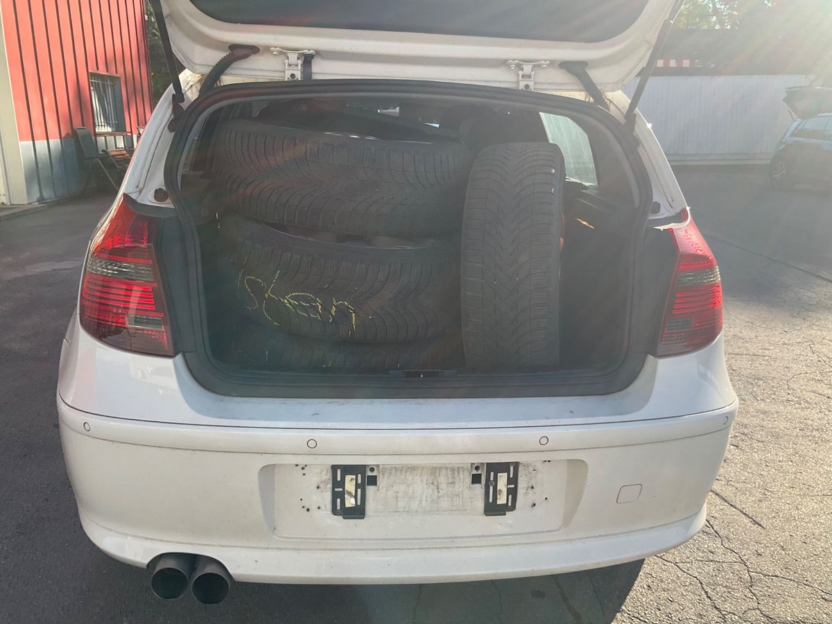 Secondary wheel set
