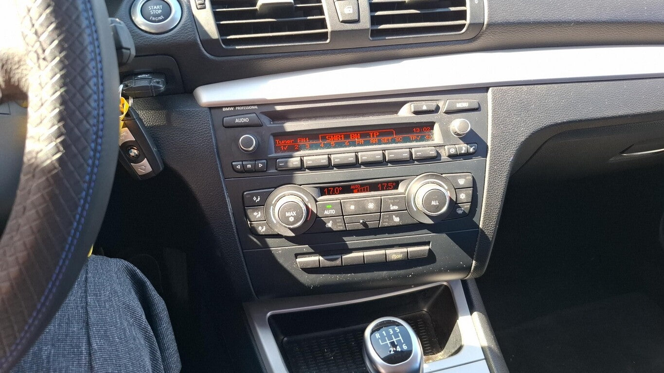 BMW 118d Klima LM AHK GRA PDC MFL Klimaaut. SHZ 169076432 6