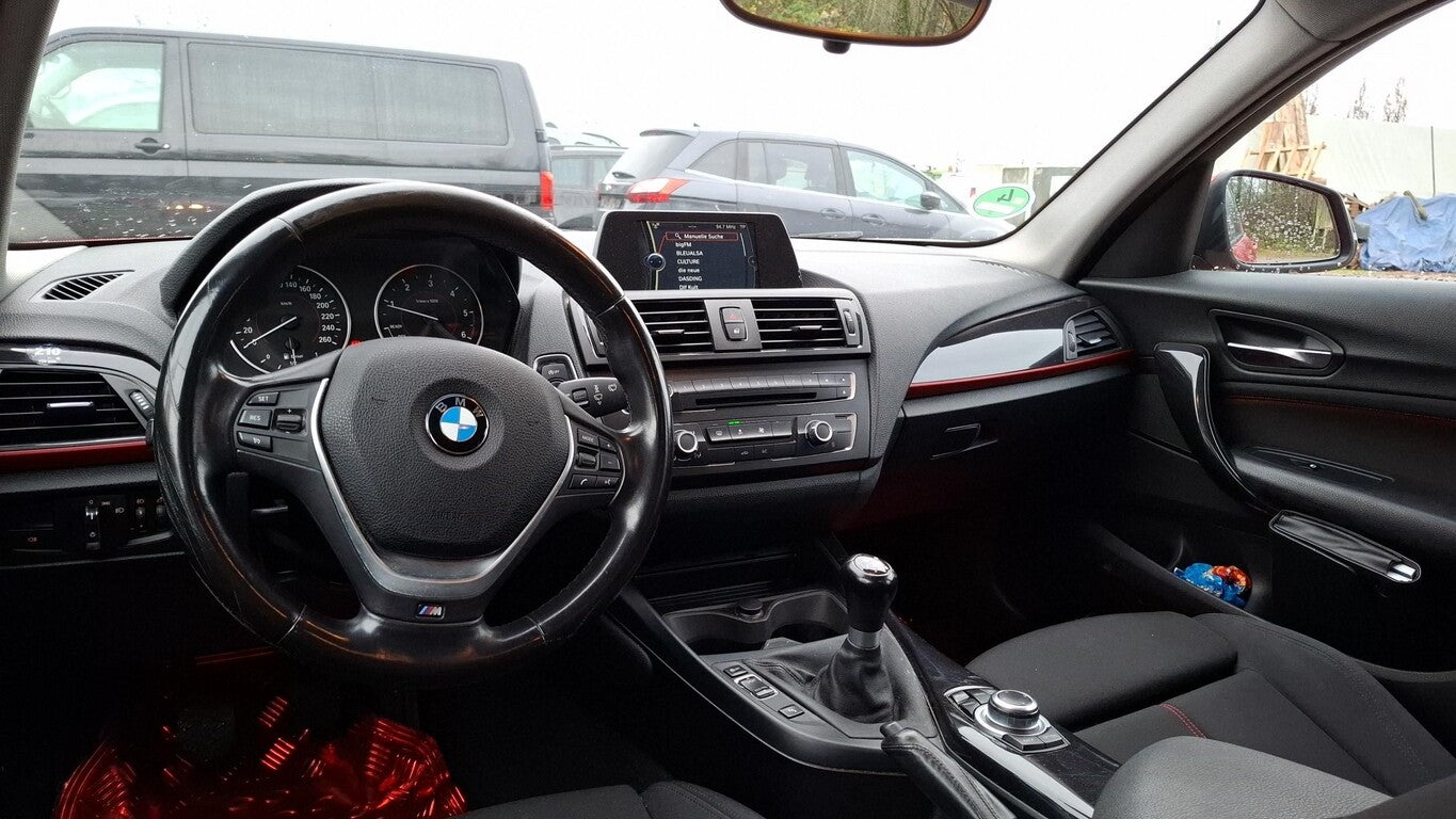 BMW 120d xDrive LM Navi GRA Klima Sportsitze PDC 146026169 4
