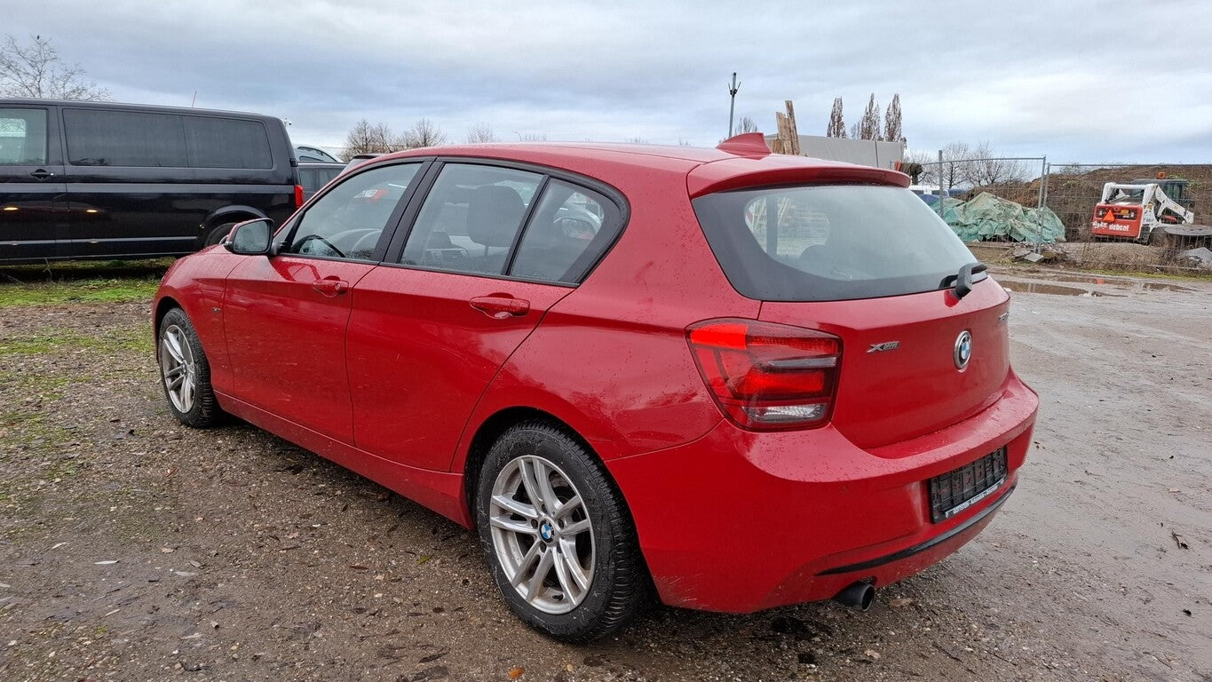 BMW 120d xDrive LM Navi GRA Klima Sportsitze PDC 146026169 3