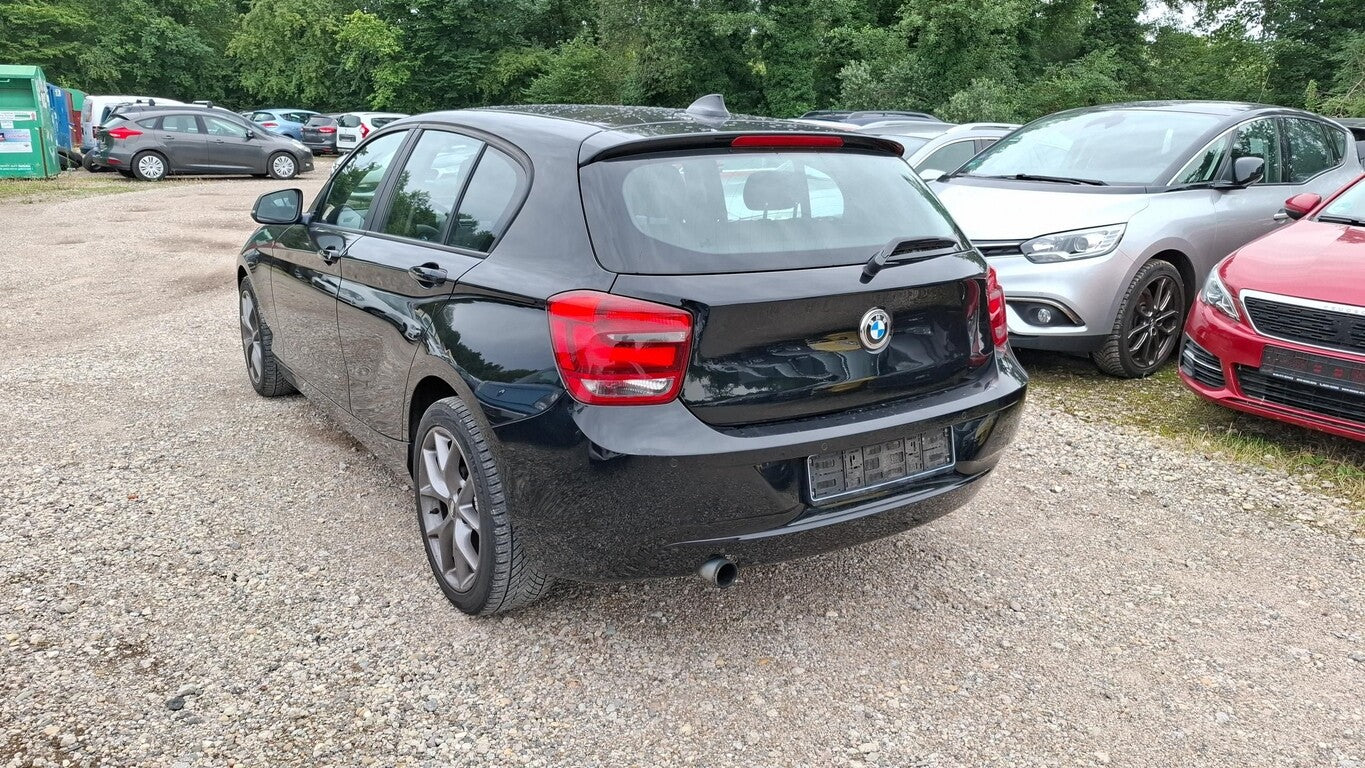 BMW 116i (F20) Klima PDC SHZ LM  130198429 3