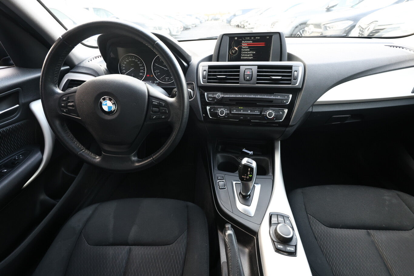 BMW 1er 116d Aut. Advantage Klima SHZ Temp PDC 104545279 7