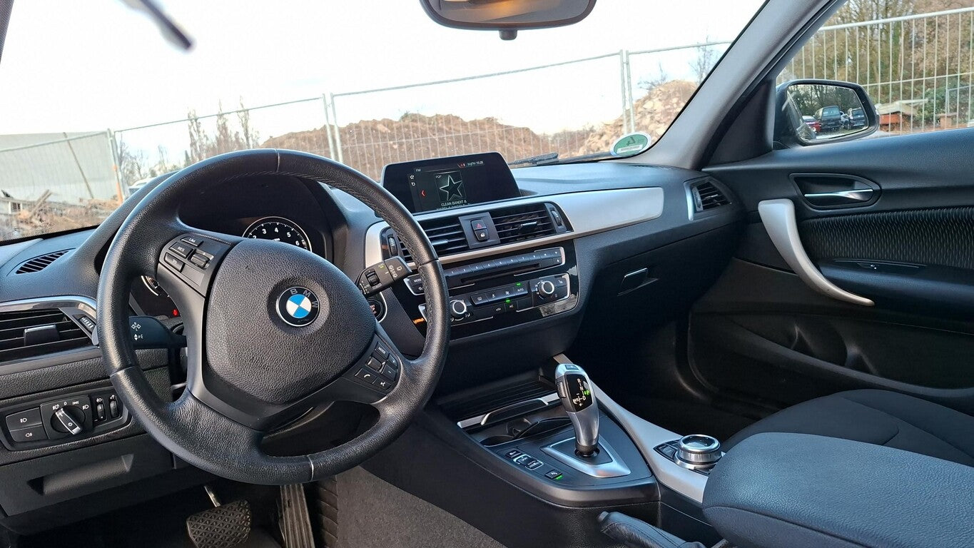 BMW 118i Advantage Navi SHZ LM PDC Klimaaut.  147590998 5