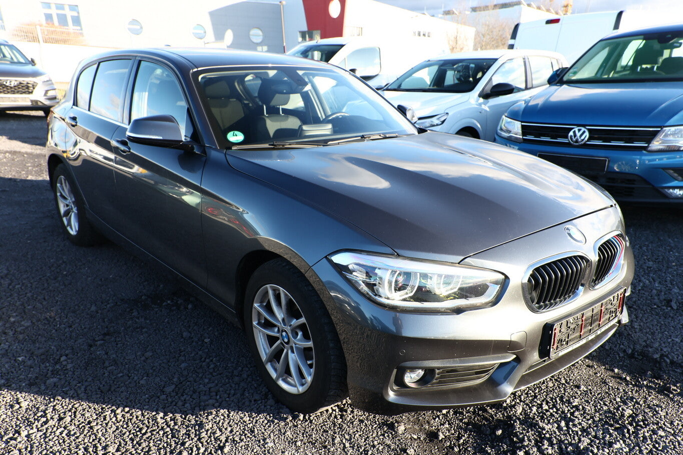 BMW 118i Steptronic Advantage LED Nav SHZ PDC LM16Z  105230730 1