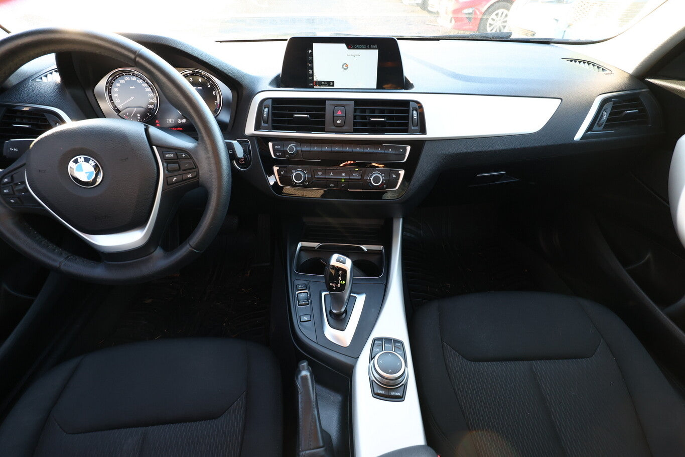 BMW 118i Steptronic Advantage LED Nav SHZ PDC LM16Z  105230730 7