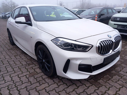 BMW 118i M Sport LED Tempomat PDC SHZ Klima LM17Z 150119658 1