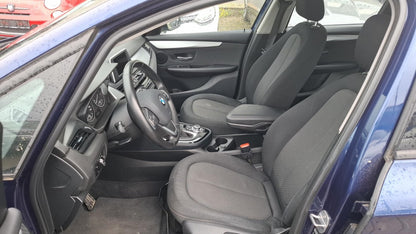 BMW 218i Active Tourer Steptronic Navi PDC SHZ Klima 140105651 6